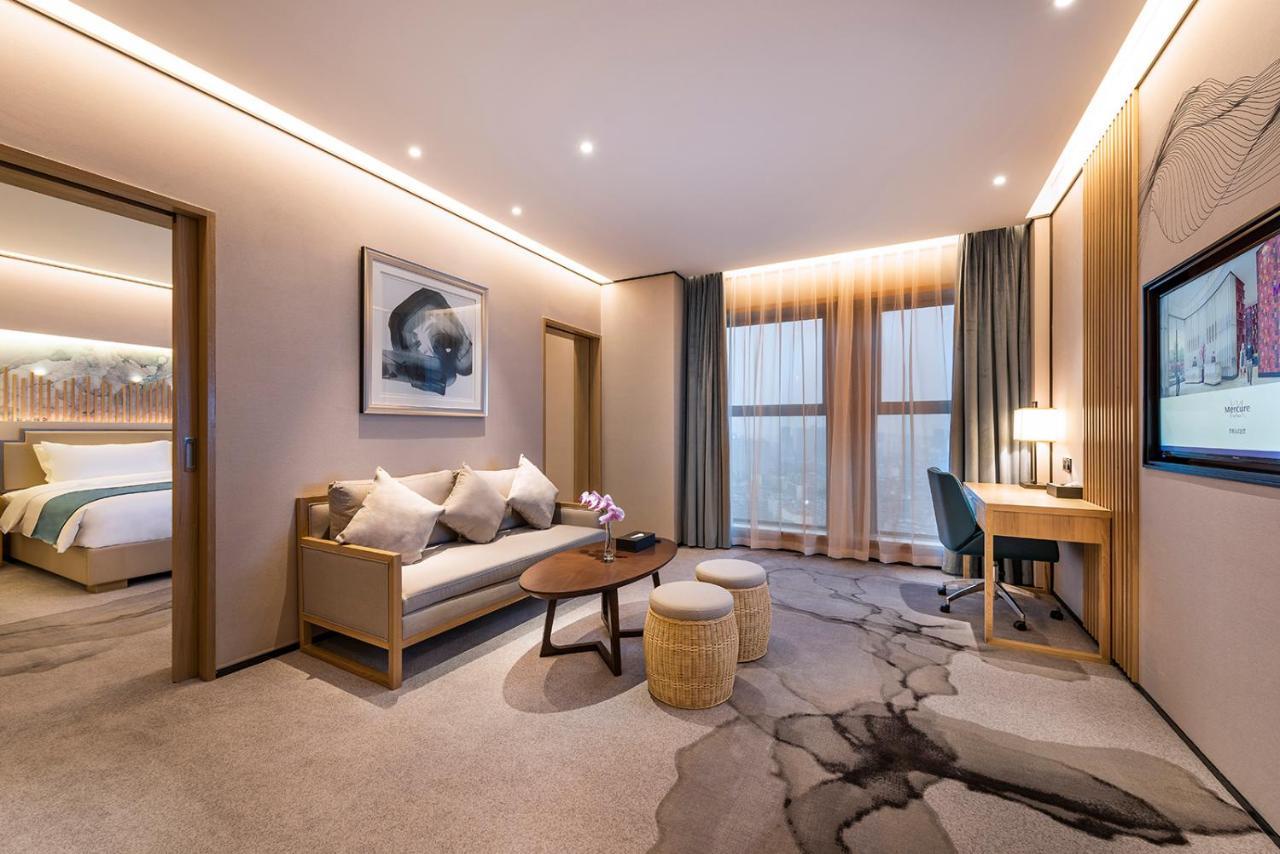 Mercure Chengdu Huapaifang Exteriör bild