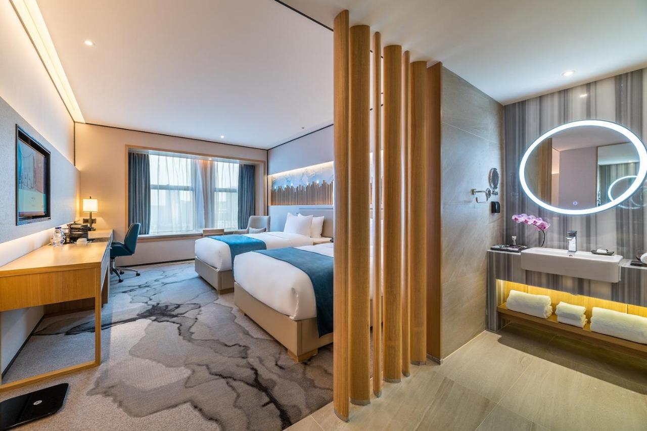Mercure Chengdu Huapaifang Exteriör bild