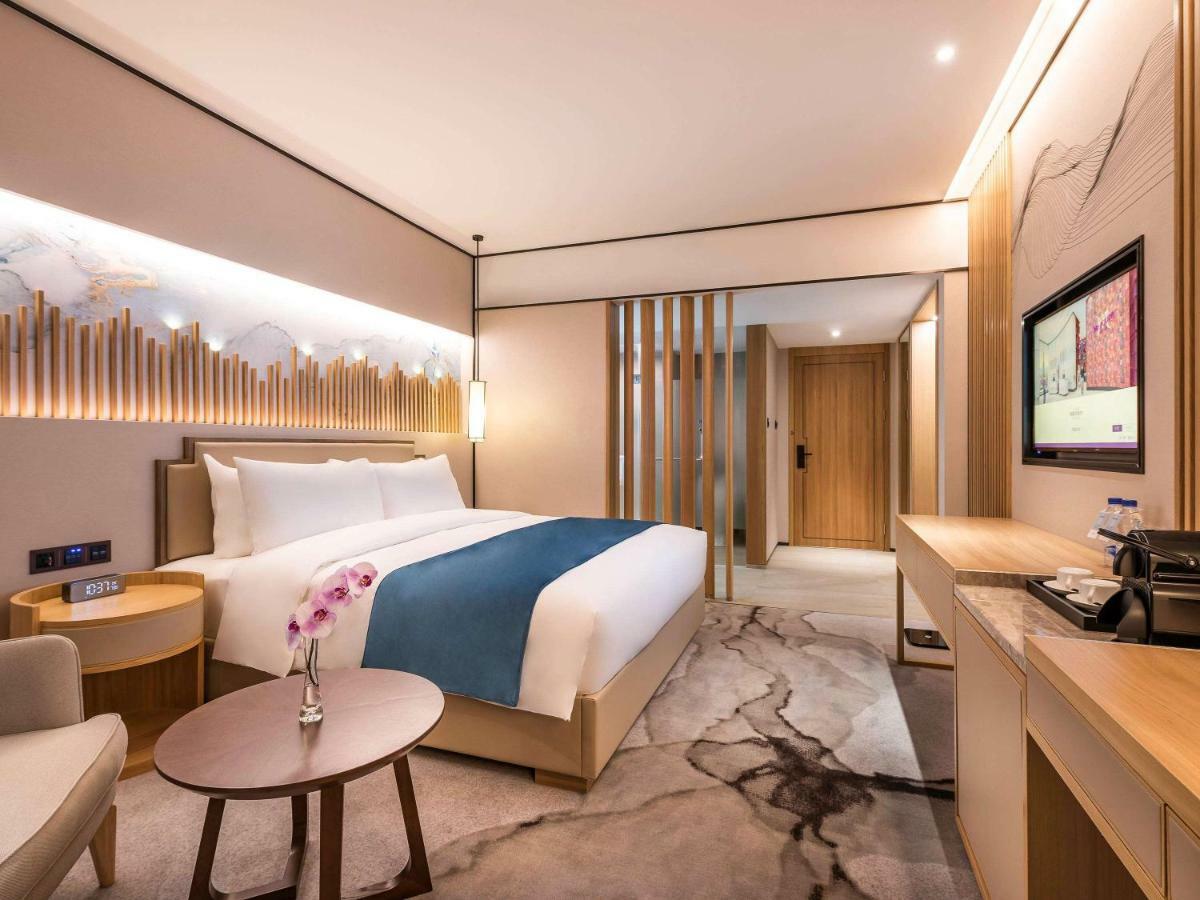 Mercure Chengdu Huapaifang Exteriör bild